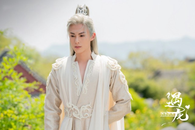 永恒之塔2精灵星搬砖攻略｜召唤流躺赚，零氪稳日入800万+